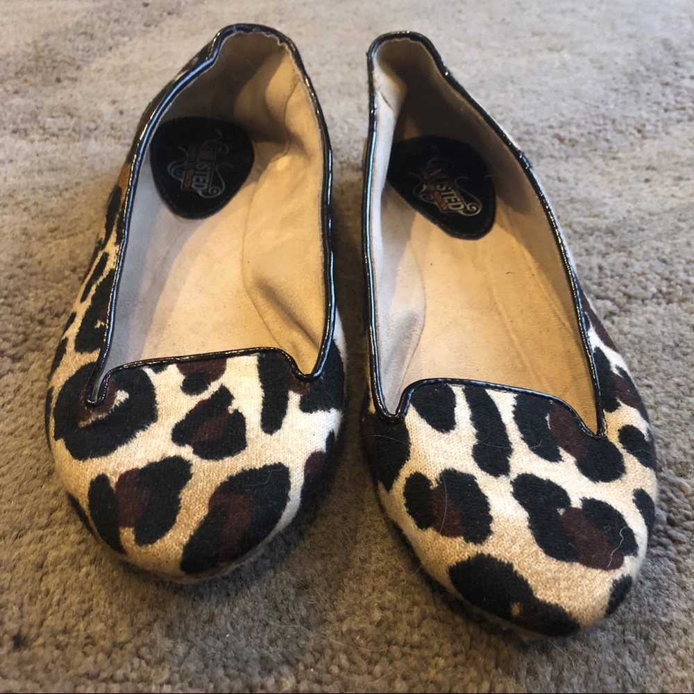 Cheetah Print flats (size 8)